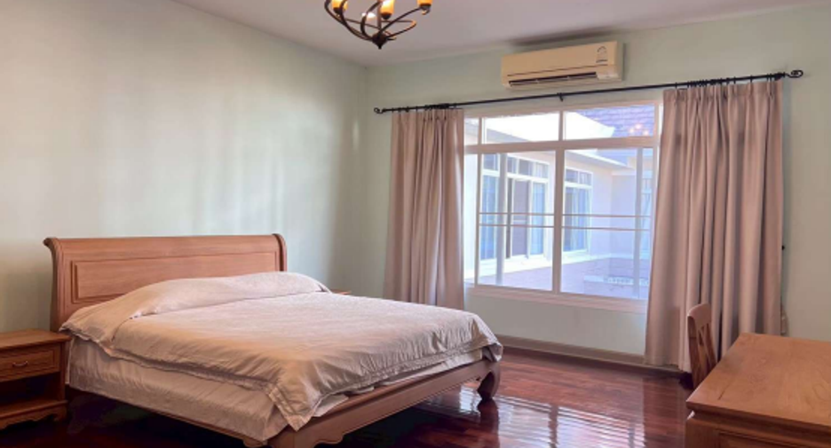 For sale 6 ベッドルーム house in Na Jomtien, Pattaya