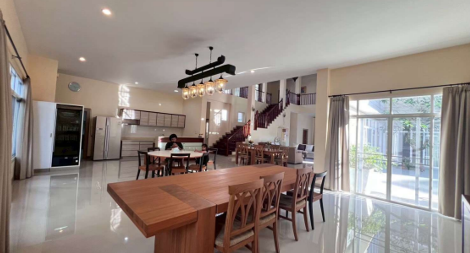 For sale 6 ベッドルーム house in Na Jomtien, Pattaya