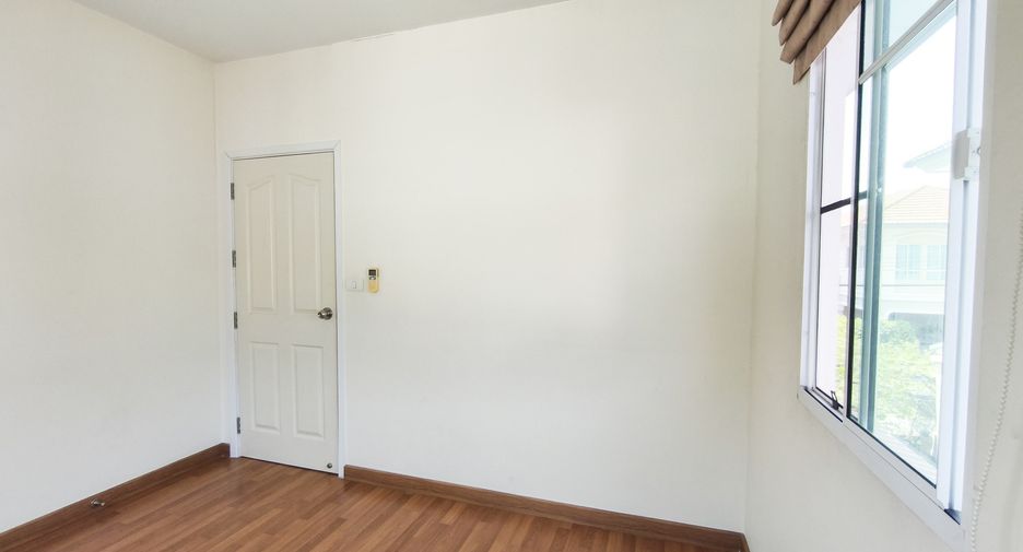 For sale 3 bedrooms house in Prawet, Bangkok