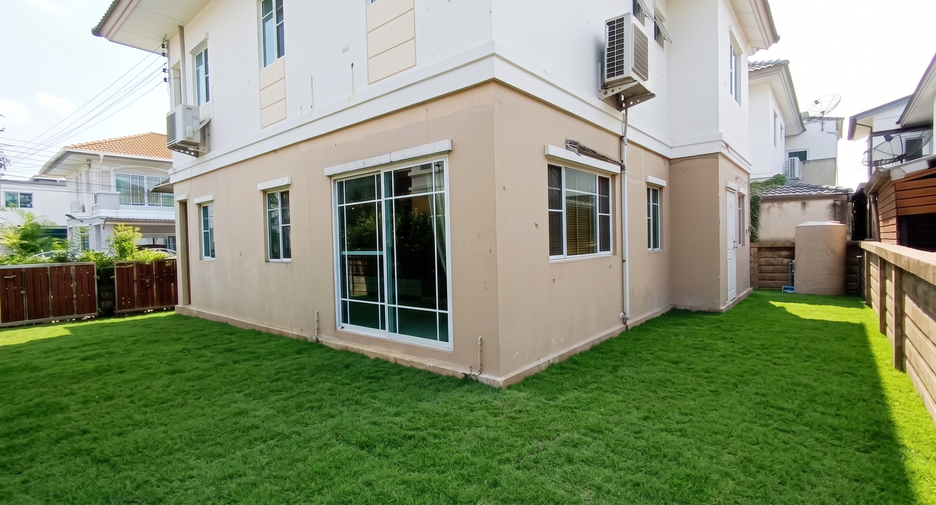 For sale 3 bedrooms house in Prawet, Bangkok