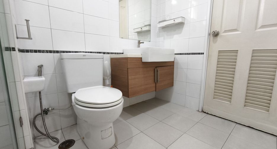 For sale 3 bedrooms house in Prawet, Bangkok