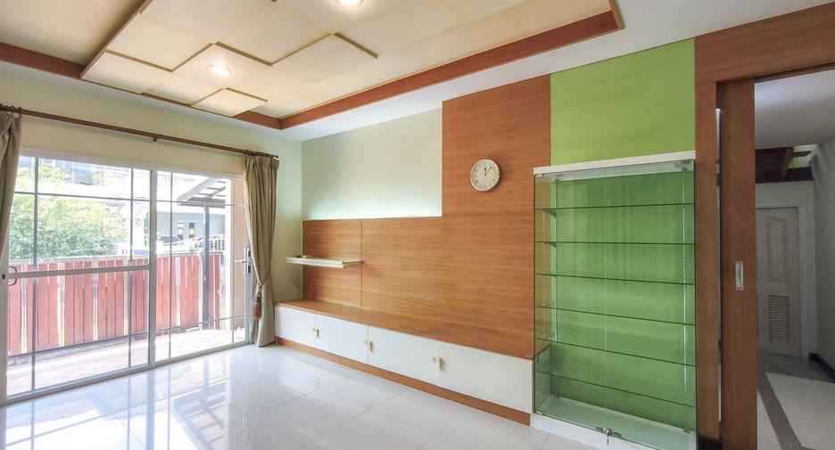 For sale 3 bedrooms house in Prawet, Bangkok