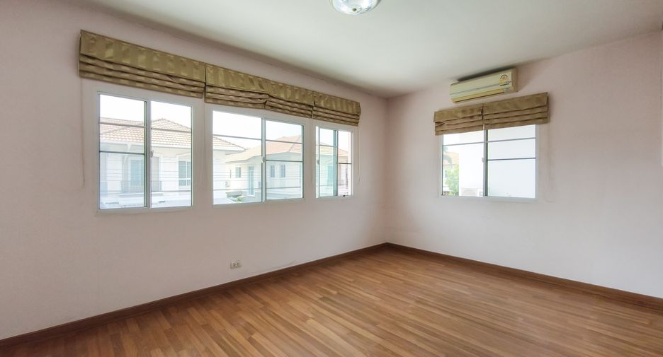 For sale 3 bedrooms house in Prawet, Bangkok