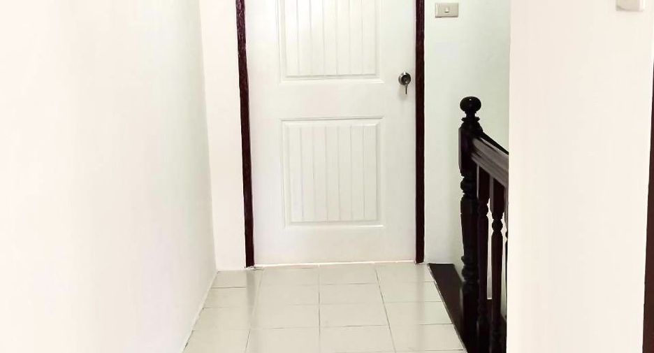 For sale 2 ベッドルーム townhouse in Bang Sao Thong, Samut Prakan