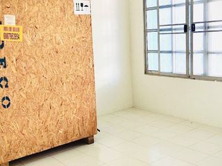 Casa adosada en venta de 2 habitaciones en Bang Sao Thong, Samut Prakan