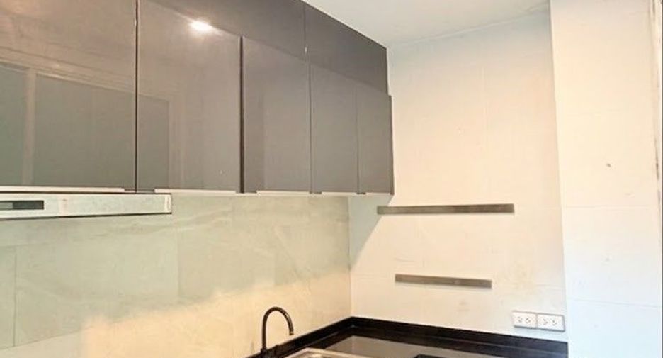 For rent 3 bedrooms townhouse in Bueng Kum, Bangkok