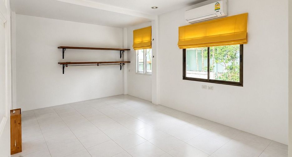 For rent 5 bedrooms house in Mueang Phuket, Phuket