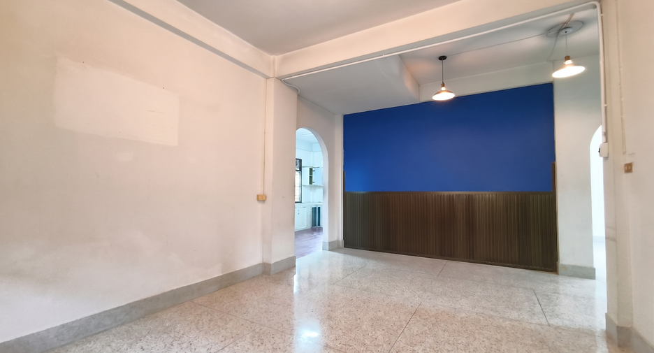 For sale 5 ベッドルーム house in Chom Thong, Bangkok