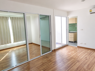 For sale 1 bed condo in Phra Khanong, Bangkok