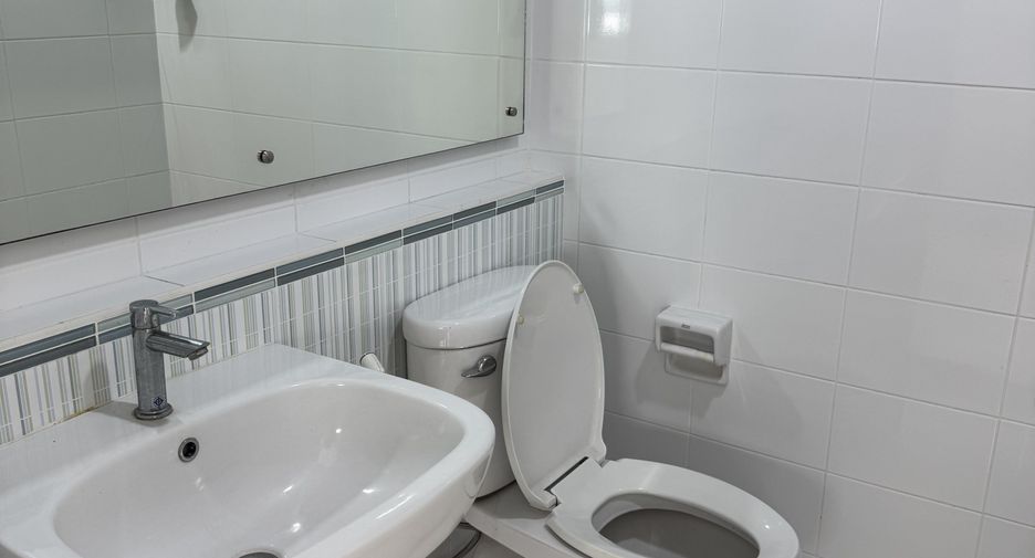 Haus zur Miete mit 2 Zimmer in Bang Phli, Samut Prakan