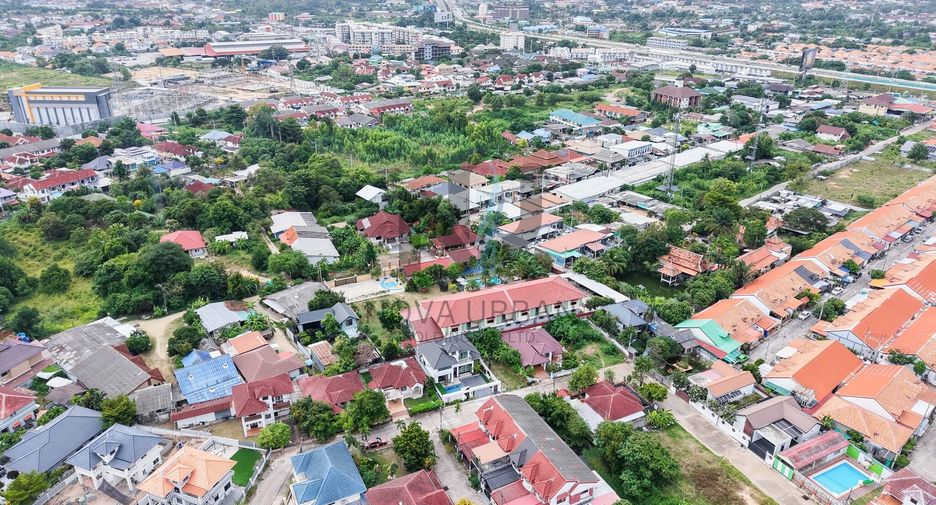 Продажа 4 спальни дом в Банг Ламунг, Чонбури