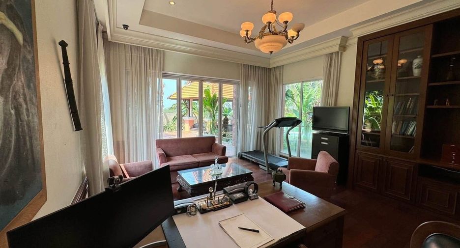 For sale and for rent 4 bedrooms villa in Huay Yai, Pattaya