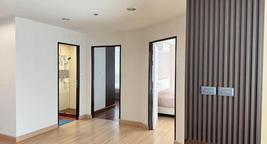 Condo en venta de 2 habitaciones en Bang Kapi, Bangkok