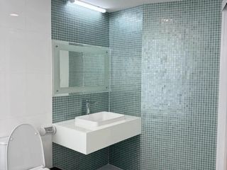 Продажа 2 спальни кондо в Банг Капи, Бангкок