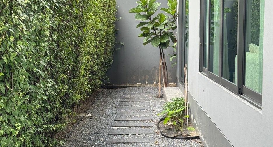 ขาย และ ให้เช่า 4 ห้องนอน บ้านเดี่ยว ใน บางกะปิ, กรุงเทพฯ