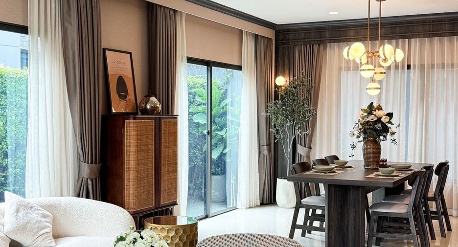 ขาย และ ให้เช่า 4 ห้องนอน บ้านเดี่ยว ใน บางกะปิ, กรุงเทพฯ