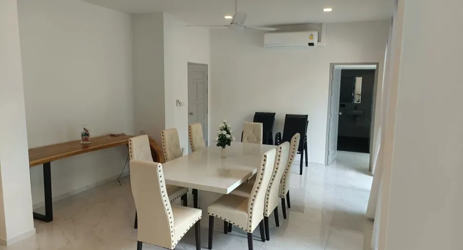 For rent 5 bedrooms house in Hang Dong, Chiang Mai
