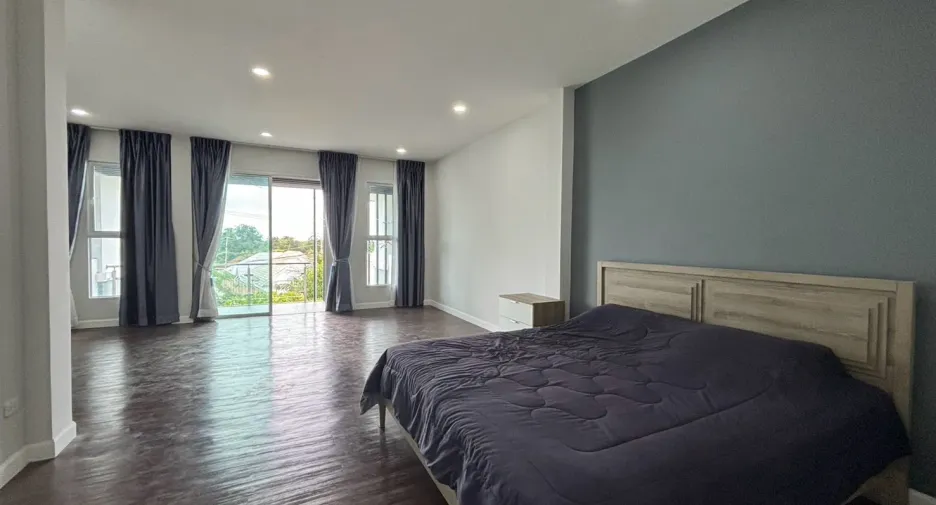 For sale and for rent 7 bedrooms villa in Hua Hin, Prachuap Khiri Khan