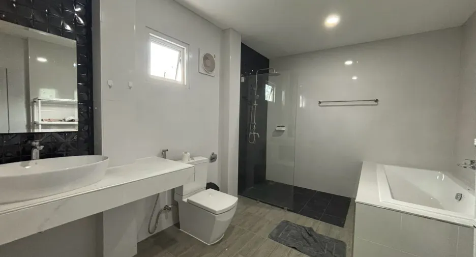 For sale and for rent 7 bedrooms villa in Hua Hin, Prachuap Khiri Khan