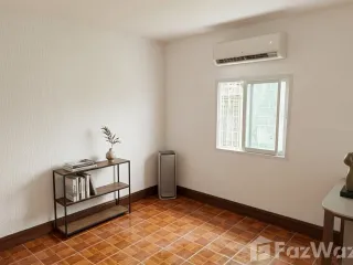 Reihenhaus zum Kauf mit 4 Zimmer in Bang Phli, Samut Prakan