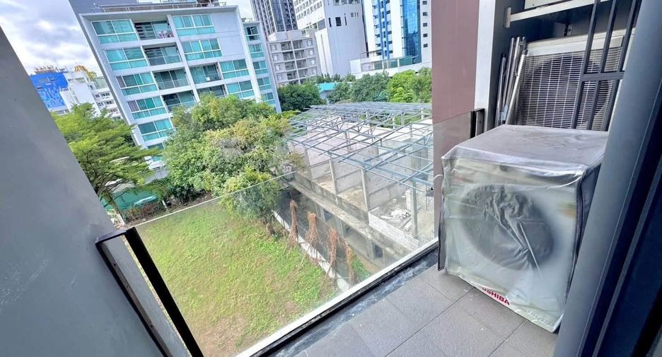 Wohnung zur Miete mit 1 Zimmer in Watthana, Bangkok