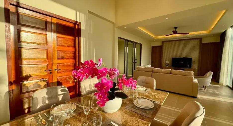 À louer 4 chambres villa à Thalang, Phuket