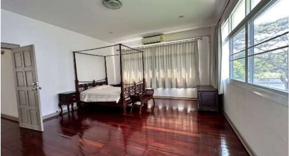 For sale 4 ベッドルーム house in Na Jomtien, Pattaya