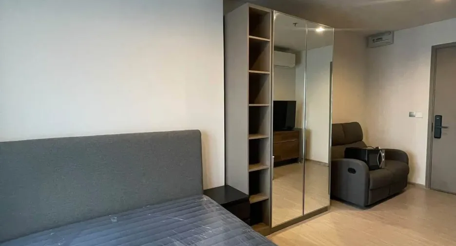 À louer 1 chambre condo à Huai Khwang, Bangkok