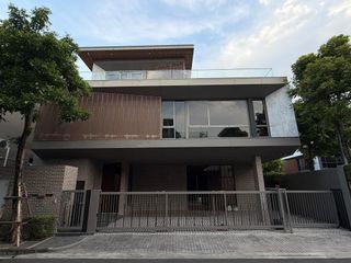 For rent 5 ベッドルーム house in Suan Luang, Bangkok