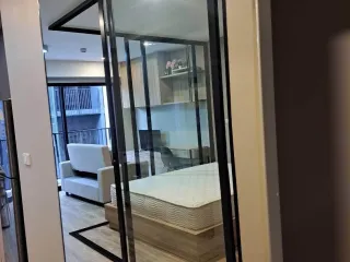 Wohnung zur Miete mit Studio in Sathon, Bangkok