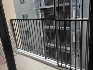Wohnung zur Miete mit Studio in Sathon, Bangkok