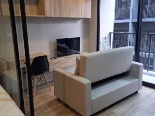 Wohnung zur Miete mit Studio in Sathon, Bangkok