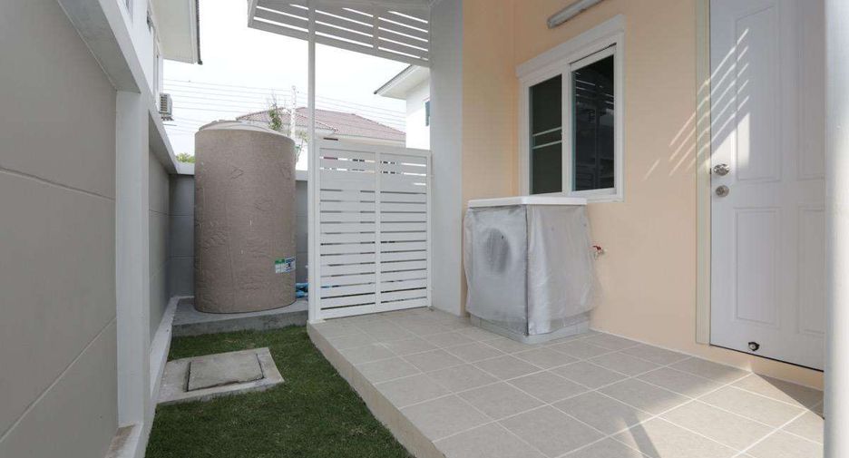 For rent 3 bedrooms house in Saraphi, Chiang Mai