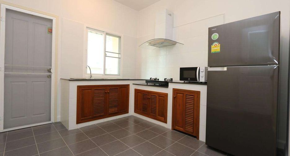 For rent 3 bedrooms house in Saraphi, Chiang Mai