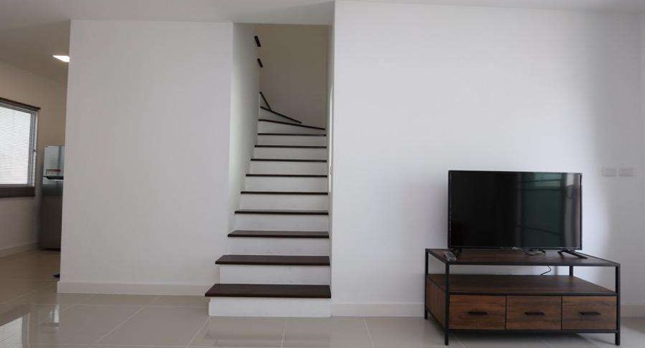 Haus zur Miete mit 3 Zimmer in Mueang Chiang Mai, Chiang Mai