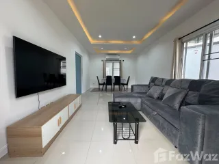 Casa adosada en alquiler de 3 habitaciones en Hang Dong, Chiang Mai