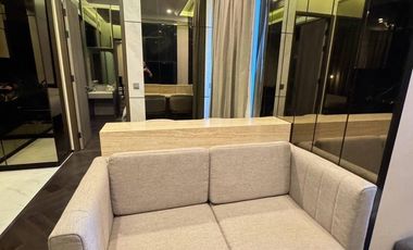 À louer et à vendre 1 chambre condo à Khlong Toei, Bangkok