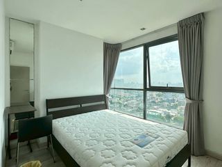 出售 2 卧室 公寓 在 Phra Khanong, 曼谷