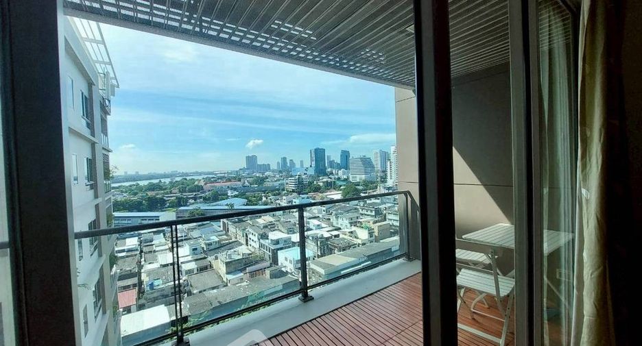 For sale 3 bedrooms condo in Yan Nawa, Bangkok