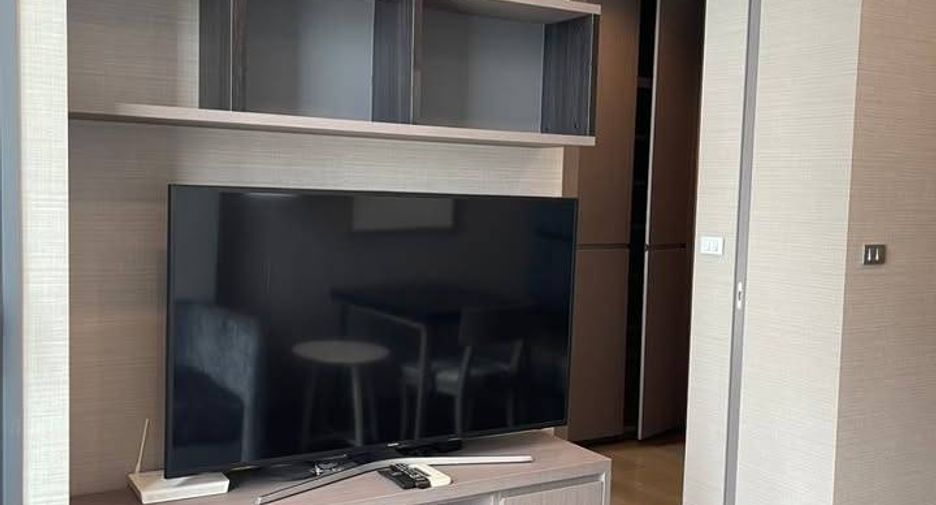 For sale 1 bed condo in Sathon, Bangkok