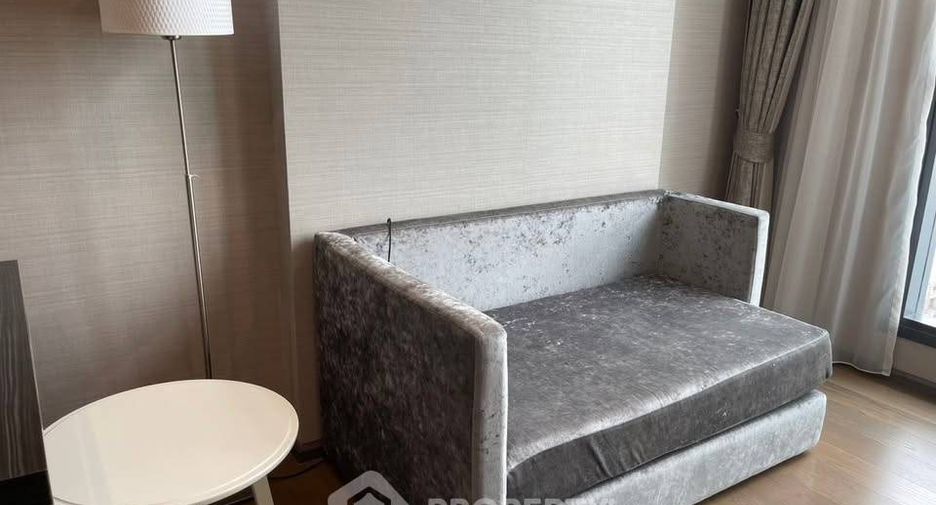 For sale 1 bed condo in Sathon, Bangkok