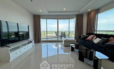 For sale 3 bedrooms condo in Yan Nawa, Bangkok