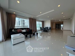 For sale 3 ベッドルーム condo in Yan Nawa, Bangkok