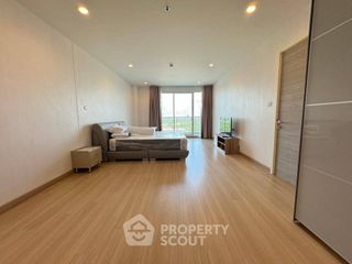 For sale 3 ベッドルーム condo in Yan Nawa, Bangkok