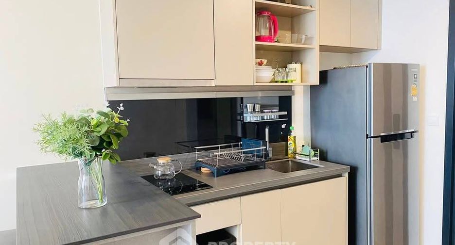 For sale 1 bed condo in Khlong Toei, Bangkok