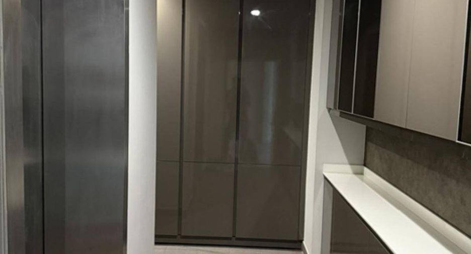 For sale 1 bed condo in Pathum Wan, Bangkok