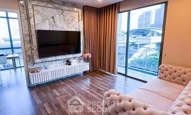 Продажа 2 спальни кондо в Пхра Кханонг, Бангкок