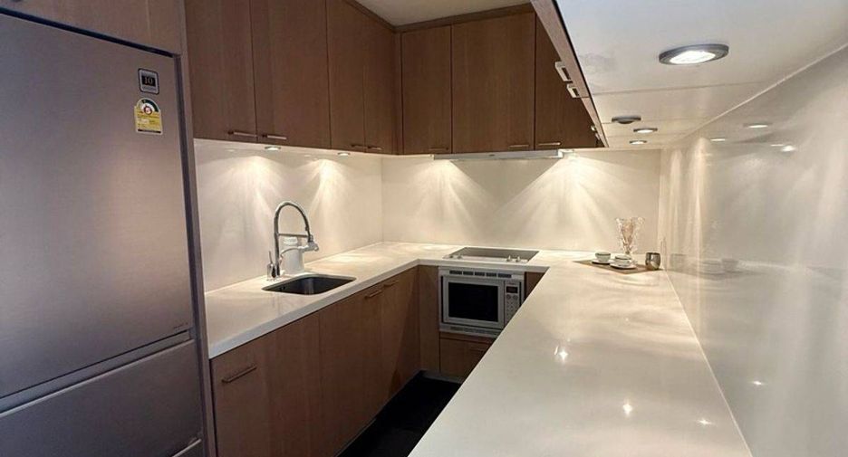 Wohnung zum Kauf mit 2 Zimmer in Sathon, Bangkok