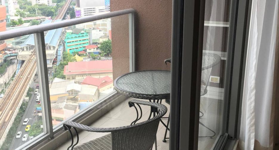 For sale 2 bedrooms condo in Khlong Toei, Bangkok