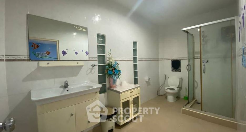 À vendre 10 chambres maison à Sattahip, Pattaya